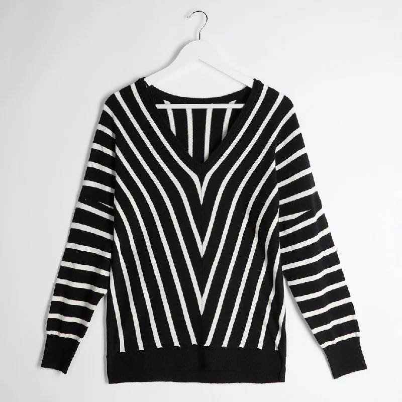 Ex Store Ladies Black Chevron Vneck Jumper